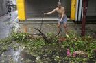 V Číně udeřil tajfun Hato. Zemřelo dvanáct lidí, miliony domácností jsou bez elektřiny