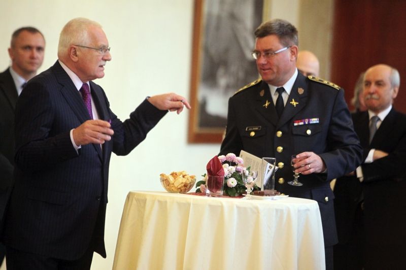 Václav Klaus křtí knihu Evropská integrace bez iluzí