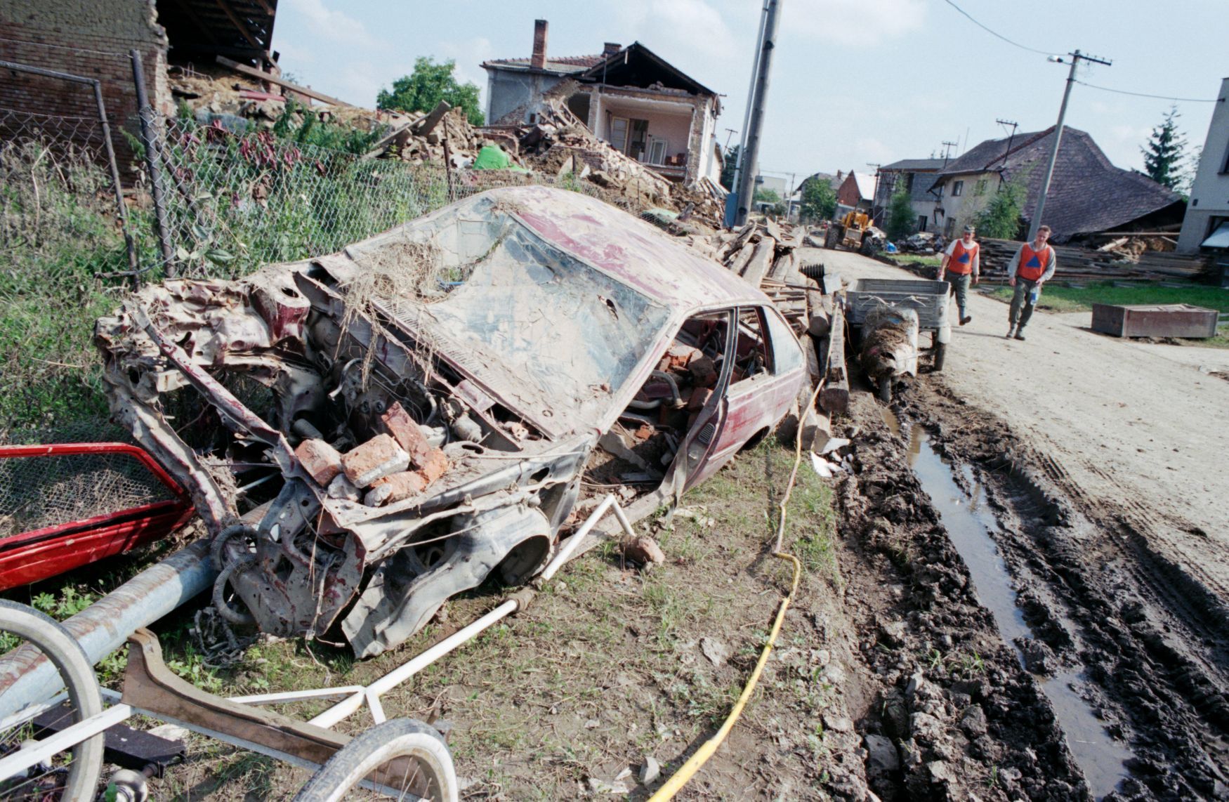 Archivní snímek z povodní v roce 1997, které postihly třetinu země, nejvíce Moravu a východní Čechy.