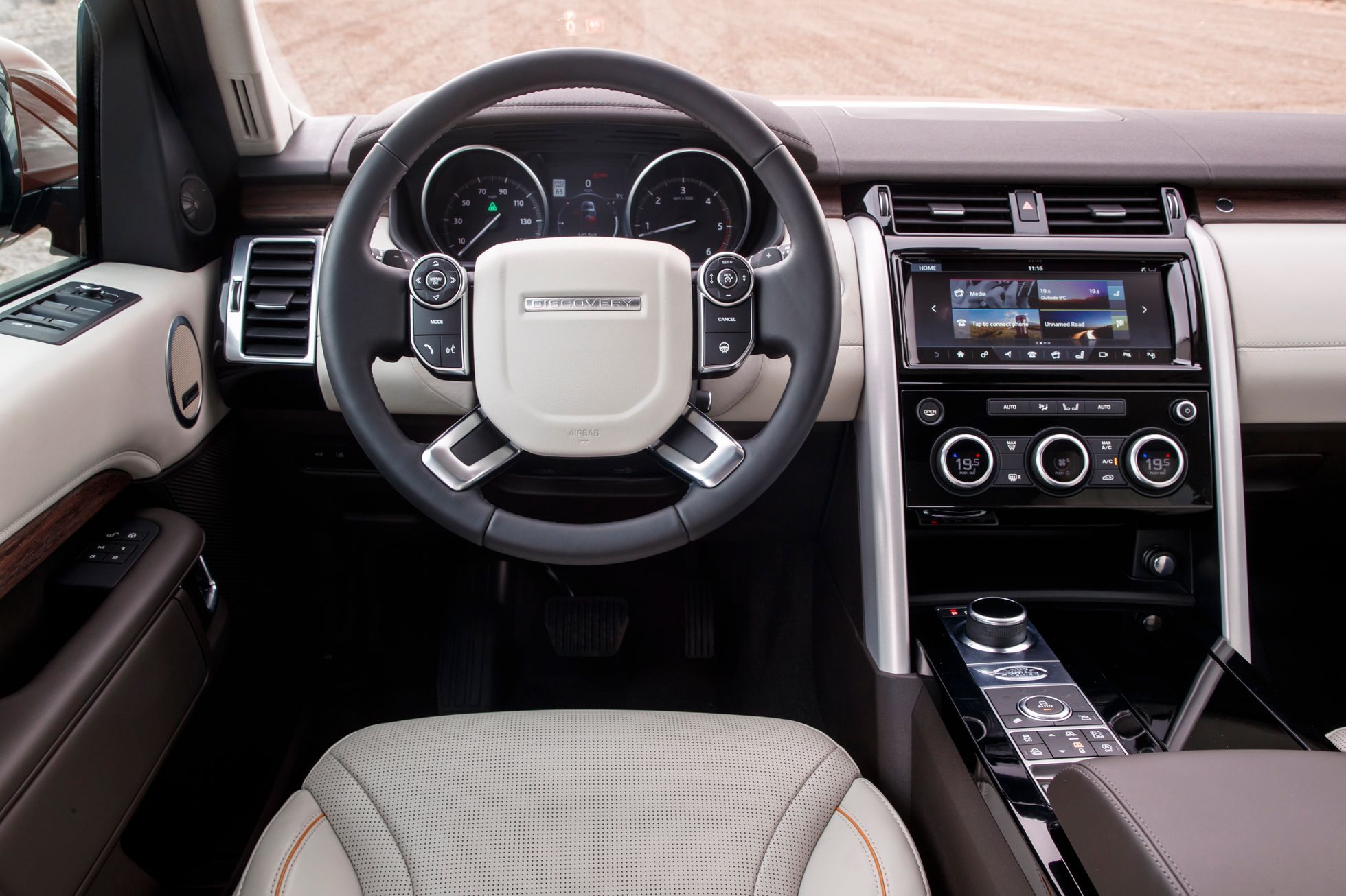 Land Rover Discovery 5