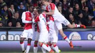 Hodně se ale čekalo i od Slavie, která v zimě přebudovala kádr. A sešívaní také byli první, kteří skórovali, po rohu se trefil Milan Škoda, jemuž asistoval Lukáš Železník, zimní posila ze Zlína.