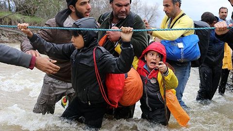 Šibík: Při překonávání řeky na makedonské hranici zahynuli tři uprchlíci