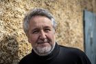 Víra amerických politiků v alternativní pravdy přinese jen smrt, varuje infektolog