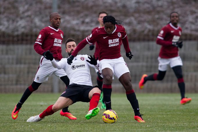 Příprava, Sparta - Trenčín: Tiémoko Konaté - Erik Sabo