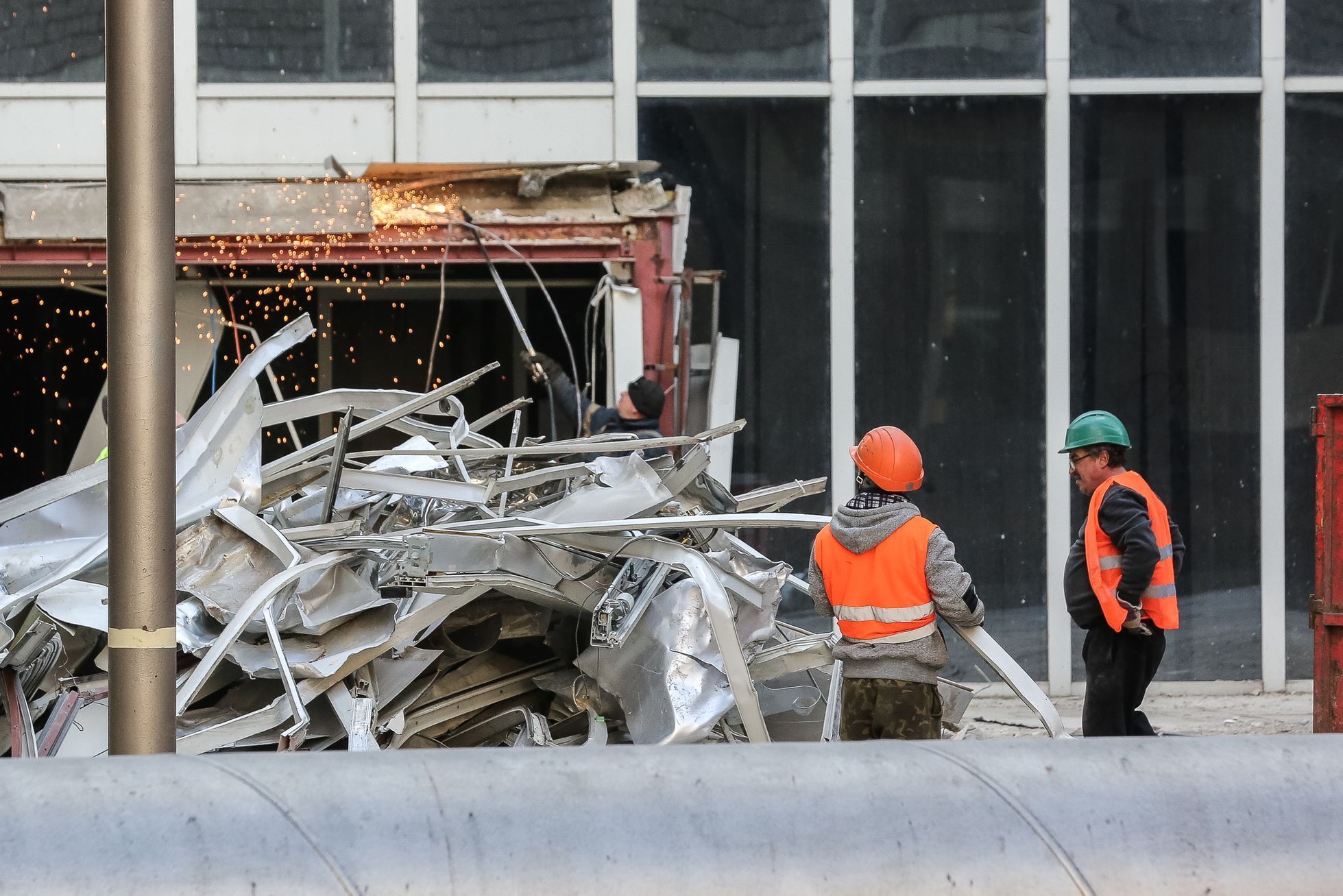 Demolice budovy Transgasu, 20. 2. 2019