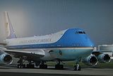 Speciálně upravený Boeing 747-200B se všem předvedl v celé své kráse.