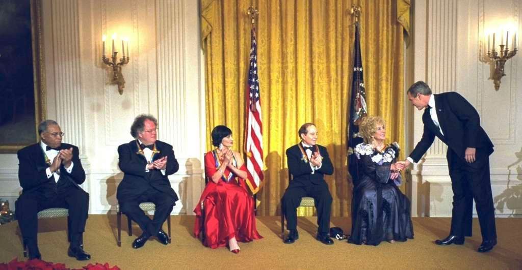 Elizabeth Taylor - v Bílém domě 2002