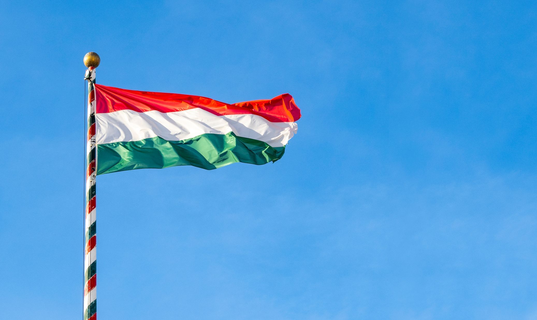 Maďarsko vlajka