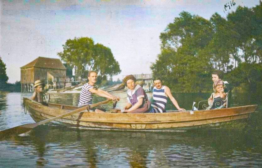 Tenkrát na vodě, vodáci, historie, kolorováno, Magazín