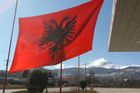 KSČM chce vládě zakázat uznání Kosova. Zákon už sepsala