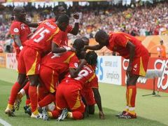 Ghana překvapila na fotbalovém šampionátu, pro řadu Ghaňanů fotbal znamená alespoň chvilkový útěk od problemů a chudoby.