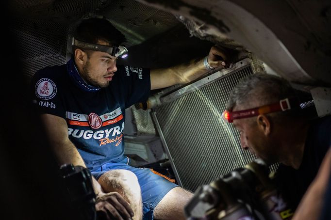 Mechanici Buggyry na Rallye Dakar 2019