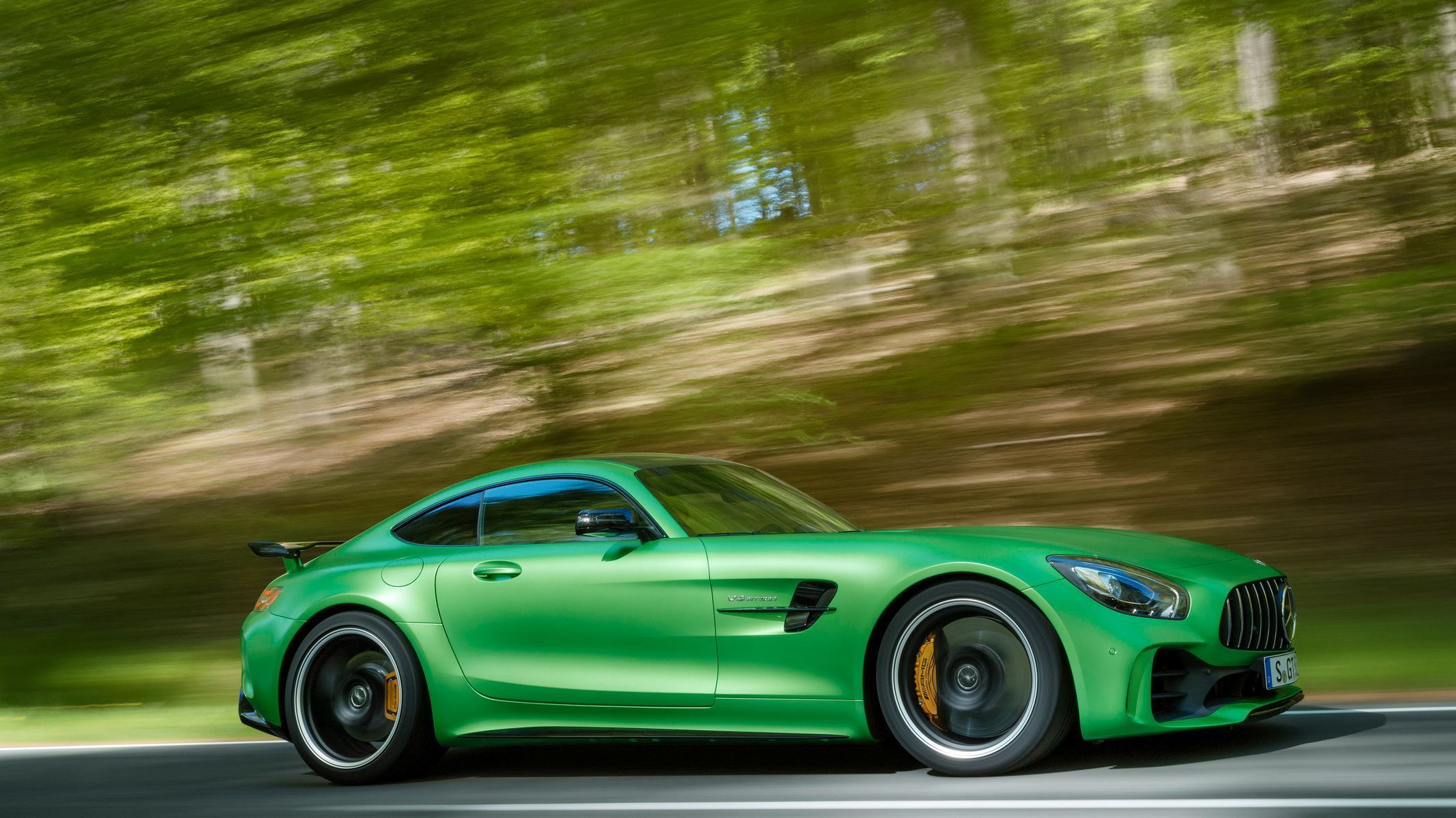 Mercedes-AMG GT R
