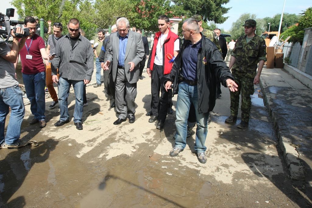Prezident navštívil Lahovičky postižené povodní