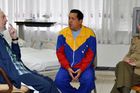 Chávez utnul týdny spekulací, vrátil se do Venezuely