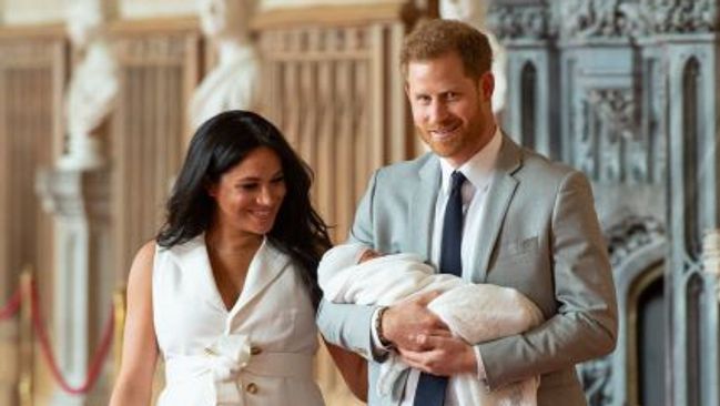 Harry a Meghan se poprvé pochlubili novorozeným synem