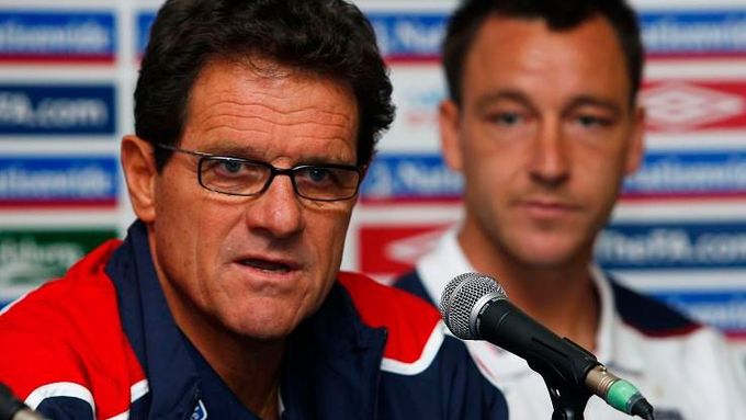 Fabio Capello potvrzuje na lavičce Anglie svou pověst úspěšného kouče