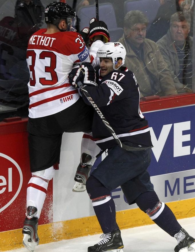 MS v hokeji 2012: USA - Kanada (Methot, Pacioretty, střet)