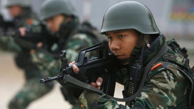 Vzorem má být zásah čínské armády. Po sečuánském zemětřesení postavila 220 tisíc provizorních příbytků