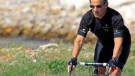 Nicolas Sarkozy na vyjížďce okolím Fort de Bregancon.