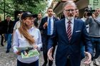 Advokátka, restauratérka, expertka na řešení konfliktů. Kdo je Eva Decroix