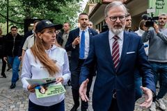 Advokátka, restauratérka, expertka na řešení konfliktů. Kdo je Eva Decroix