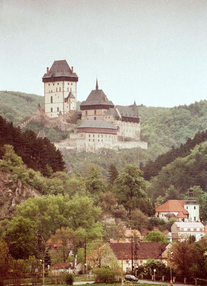 Karlštejn na rytině z roku 1720