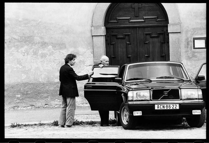 PALÁC 1 - sledovaný objekt: František TOMÁŠEK, Praha 1985 - 1988.