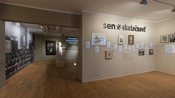 Virtuální procházka výstavou o umění a propagandě za 2. sv. války Sen x skutočnosť.