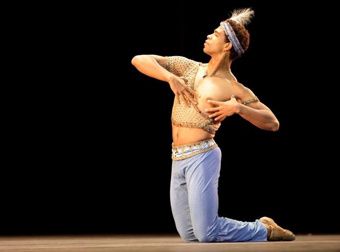 Člen Roayal Ballet Carlos Acosta.