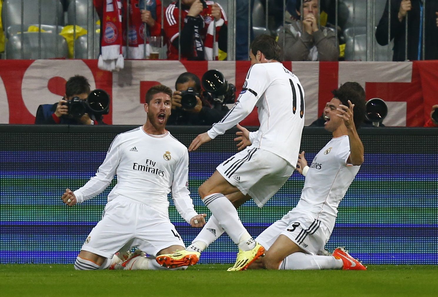 LM, Bayern-Real: Sergio Ramos, Gareth Bale a Pepe slaví gól