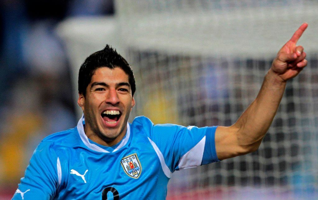 Copa America 2011: Uruguay - Peru (Suárez)