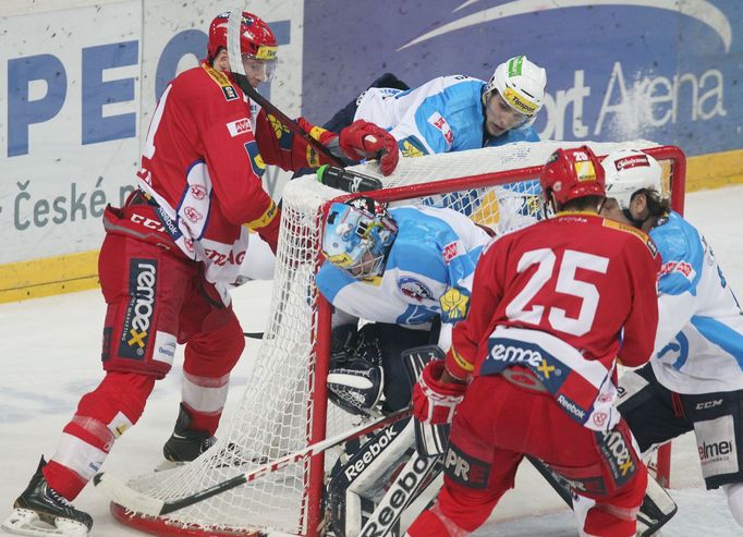 Hokej, extraliga, Slavia - Plzeň: Petr Jelínek (25)