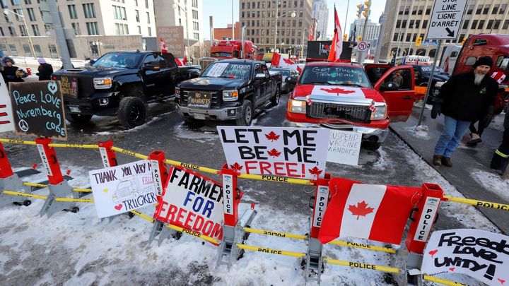 Ottawa v obležení kamionů: Lidé se bojí. Kdo mohl, tak z města odjel, říká Kanaďan; Zdroj foto: Reuters