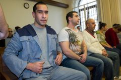 Soud rozdal tresty v kauze drogového gangu z Peček: 13 odsouzených, někteří až na šest let