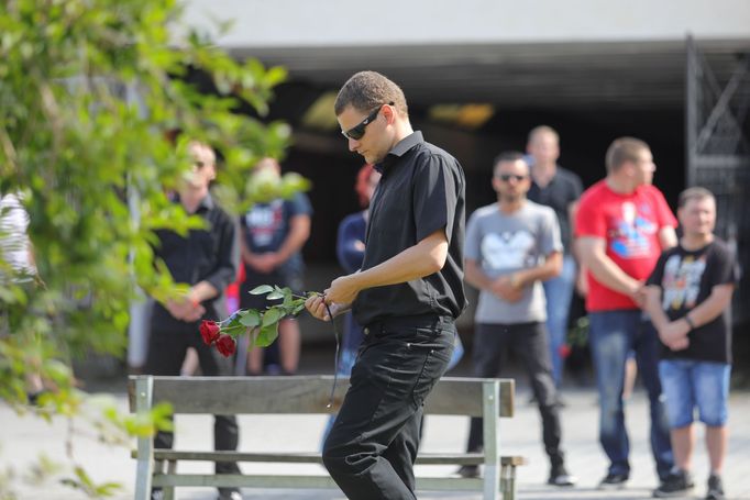 Pohřeb Mariána Čišovského: Plzeňský fanoušek.