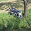 Srážka dvou motorek s autem