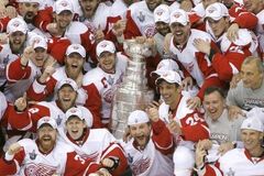 Detroit slaví Stanley Cup! Včetně Haška s Hudlerem