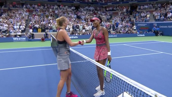 Petra Kvitová se rvala statečně. Podívejte se na sestřih z jejího čtvrtfinále US Open s Venus Williamsovou. Podlehla v tiebreaku třetího setu.