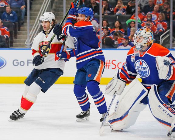 Jágr si v NHL zahrál za devět různých týmů včetně Floridy, kde se mu po návratu z Ruska dařilo nejvíce. V Edmontonu se vždy představil jen jako soupeř.