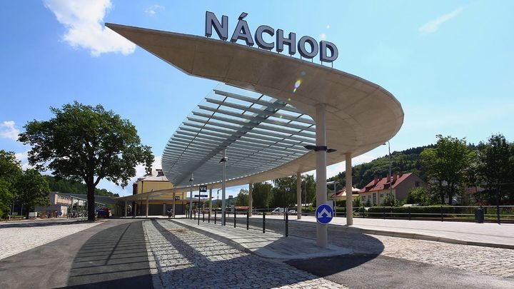 Dříve byla pro ostudu, dnes se jimi města chlubí. Autobusová nádraží mají nový kabát