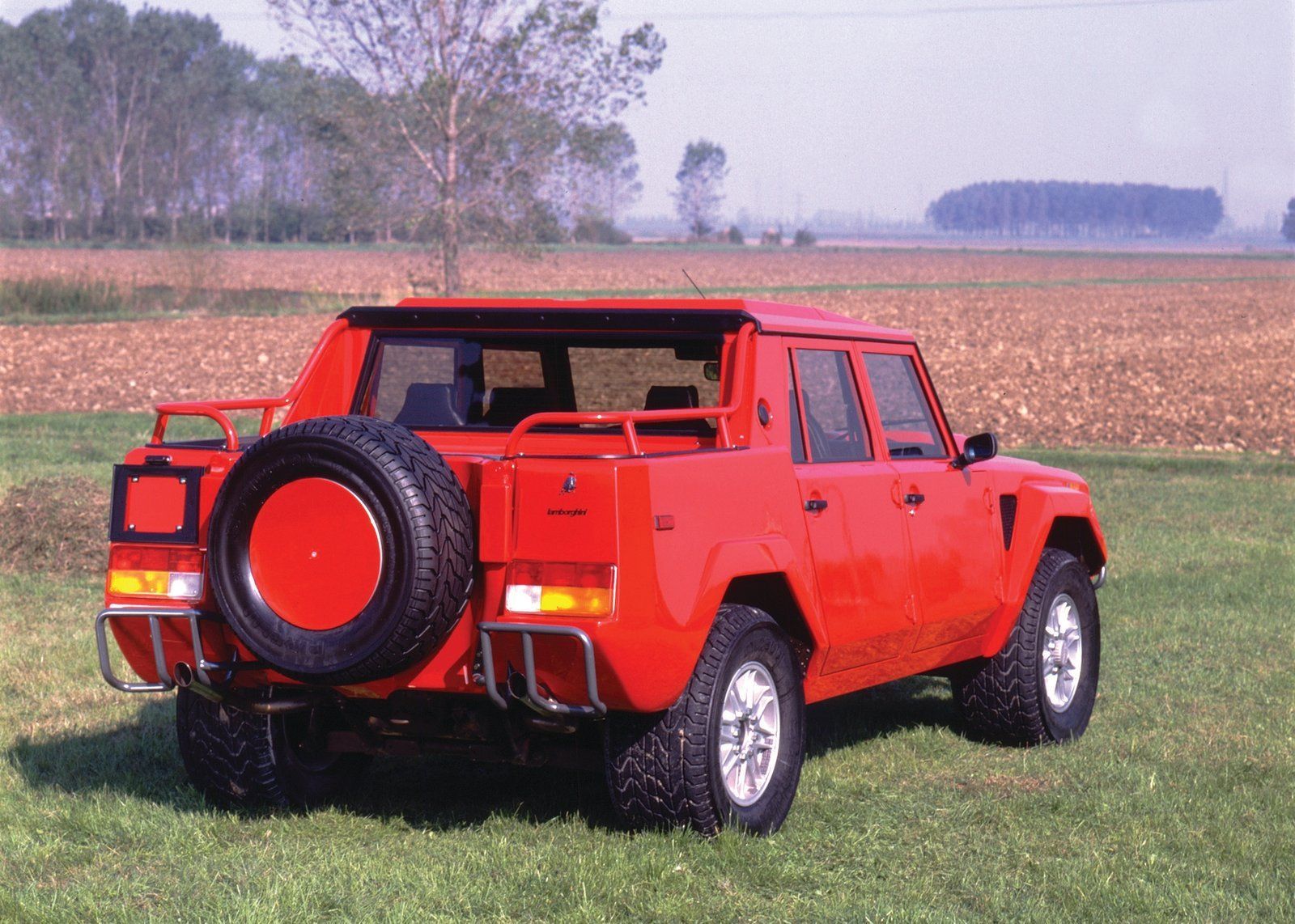 Lamborghini LM002