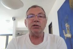 Analytik: Dechberoucí úder. Útočilo 200 letadel, cílem číslo jedna jsou íránští vědci