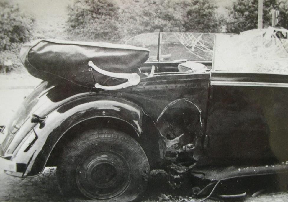 Heydrichův mercedes - oprava
