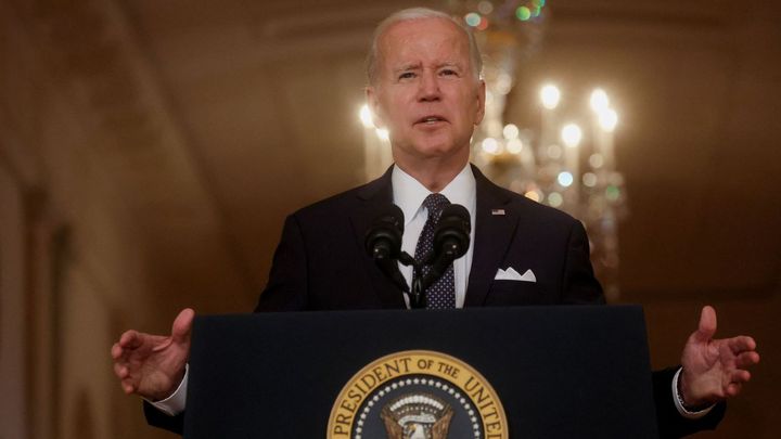 "Kolik krveprolití budeme ještě akceptovat?" Biden vyzval k zákazu útočných pušek; Zdroj foto: Reuters