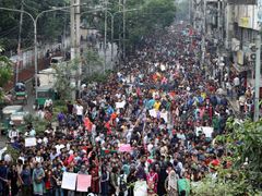 Protesty studentů v Bangladéši. 