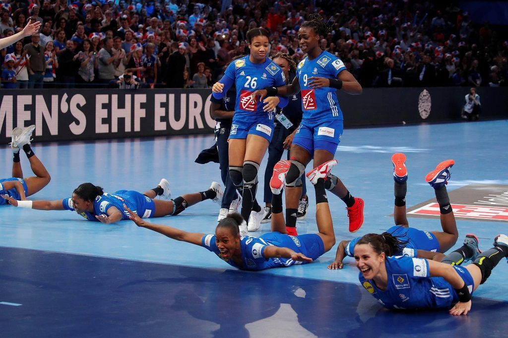 Házenkářky Francie slaví vítězství na Mistrovství Evropy 2018