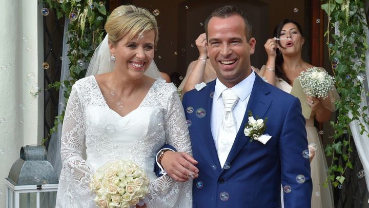 Vildumetzová popírá styky s Nemrahem. Je kmotrem jejího dítěte i svědkem na svatbě; Zdroj foto: ČTK