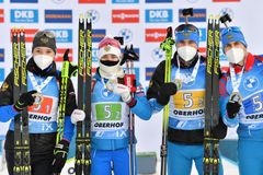 Jsme bohové i ďáblové, ruský biatlon žije. Fanatický hlasatel slavil jak na olympiádě