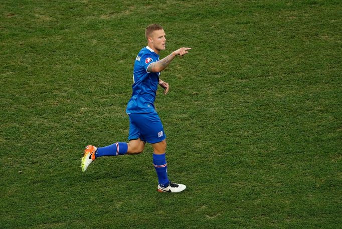 Euro 2016, Anglie-Island: Ragnar Sigurdsson slaví gól na 1:1